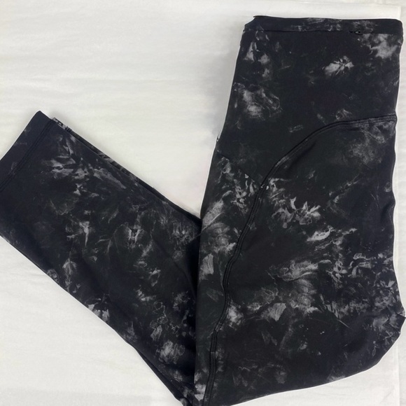 New LuluLemon Swift Speed High-Rise Crop 21" Leggings Aquila Black Multi size 2 - Picture 3 of 16